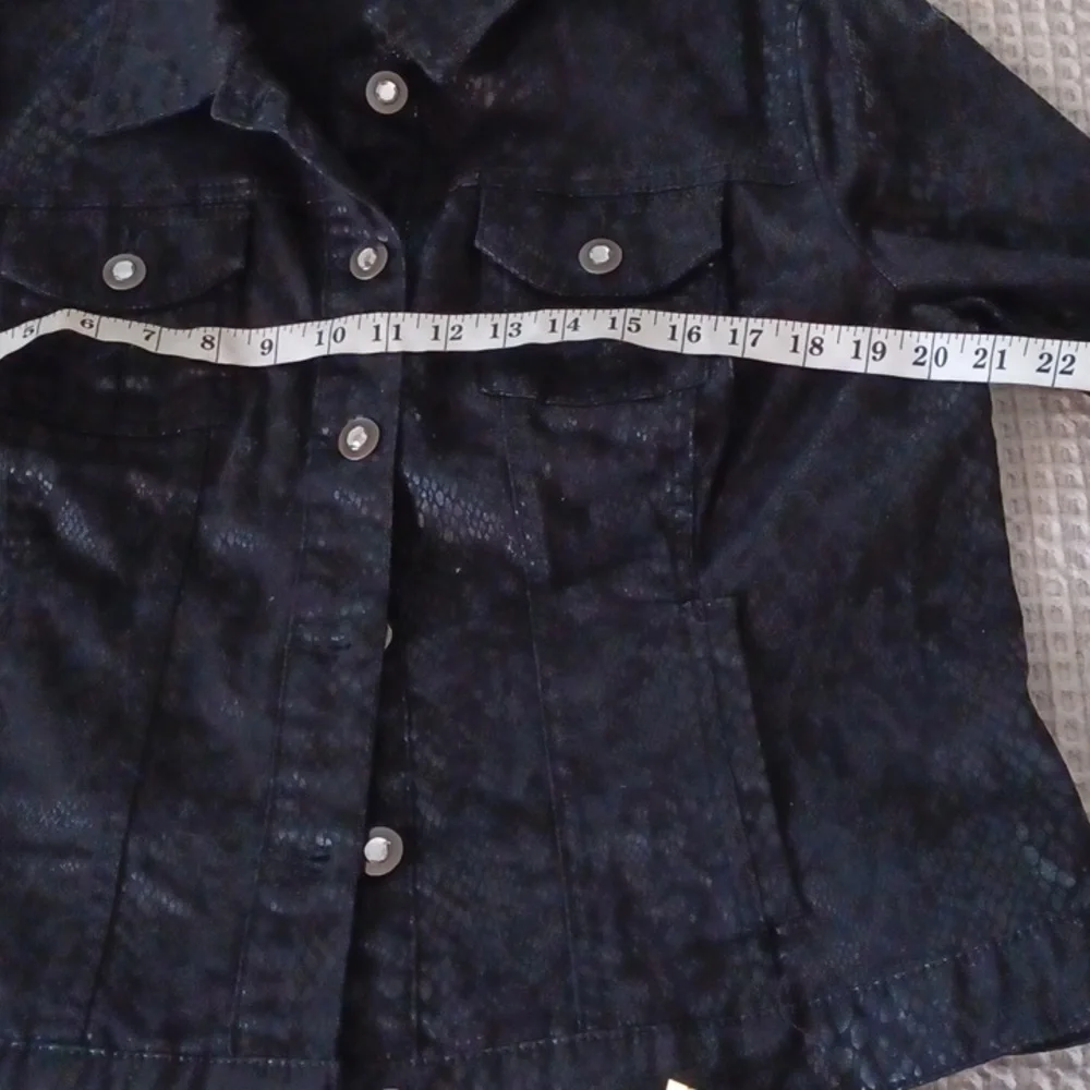 Jacket - Picture 5 of 6